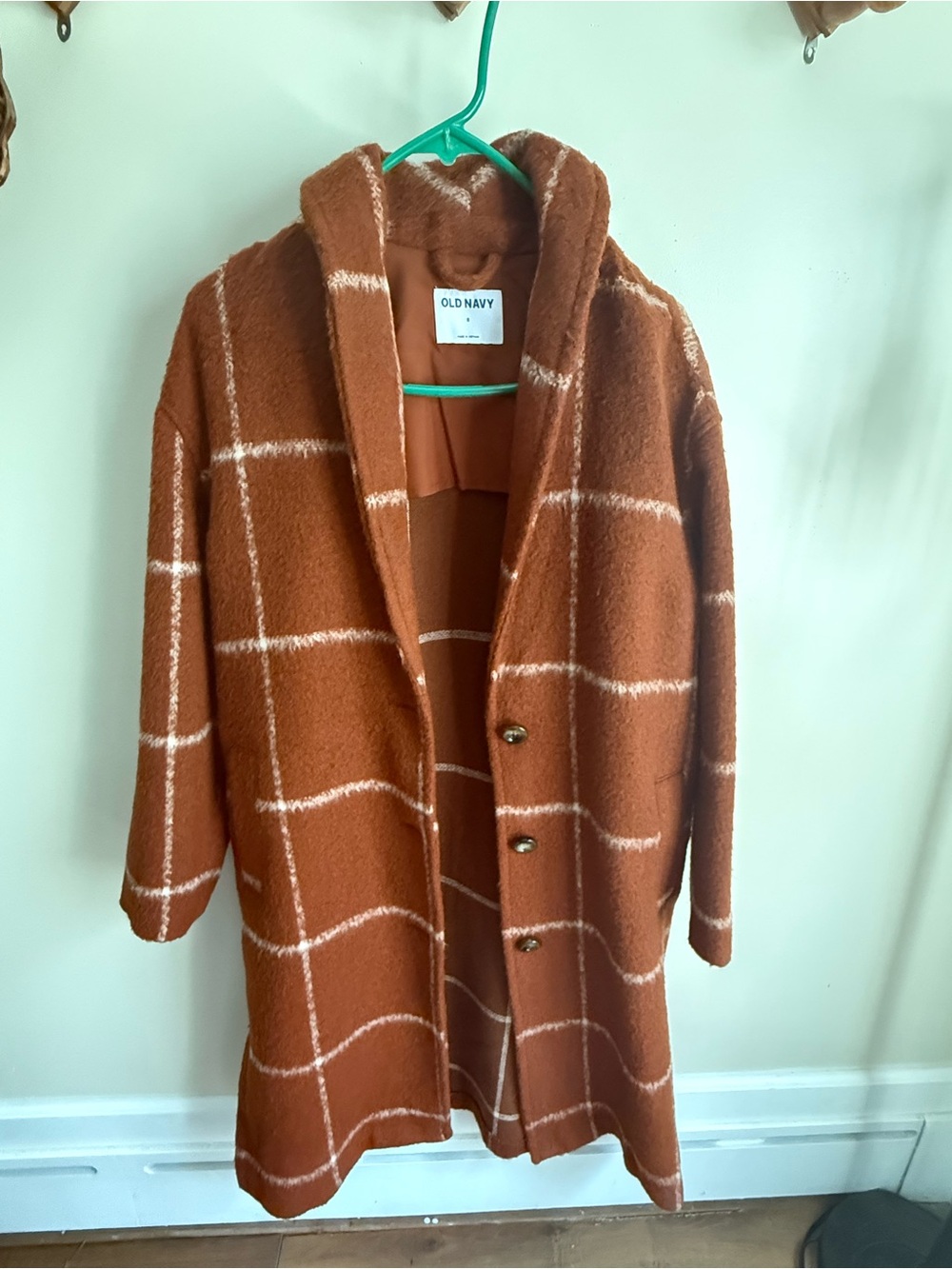 Fall is calling! Old Navy Rust Plaid Hooded 🧥